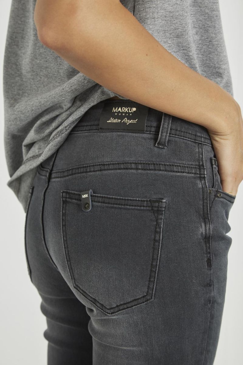 JEANS DONNA MARKUP
